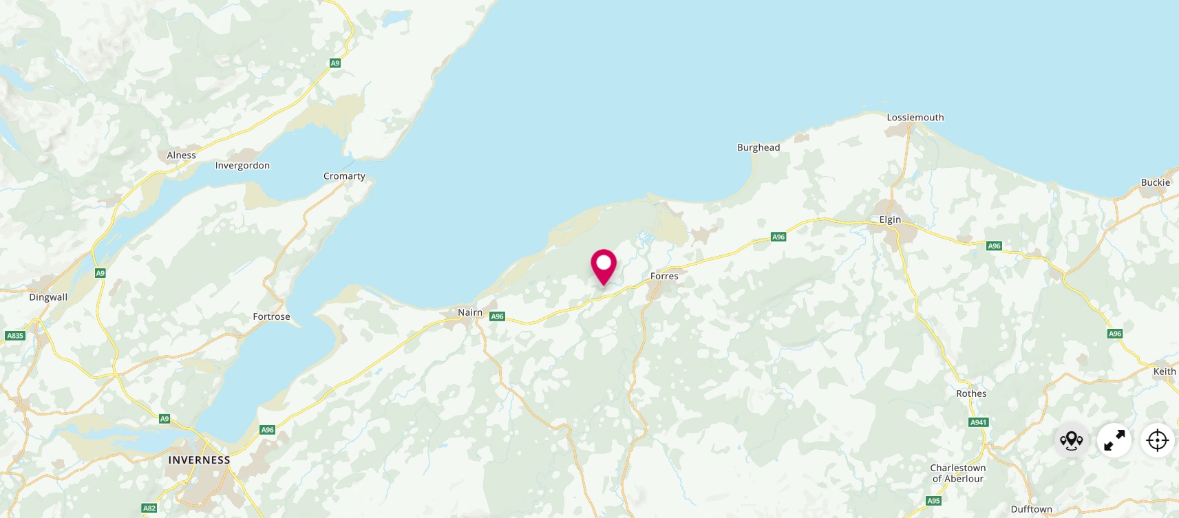 Map showing the location of Rodney's stone, to the west of Forres in Moray, Scotland